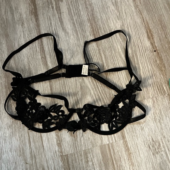 Other - Lingerie bra size L